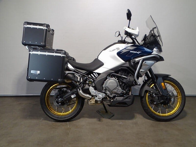 CFMOTO 700 MT
