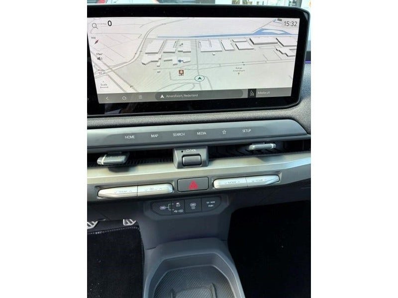 Kia EV3 (9)