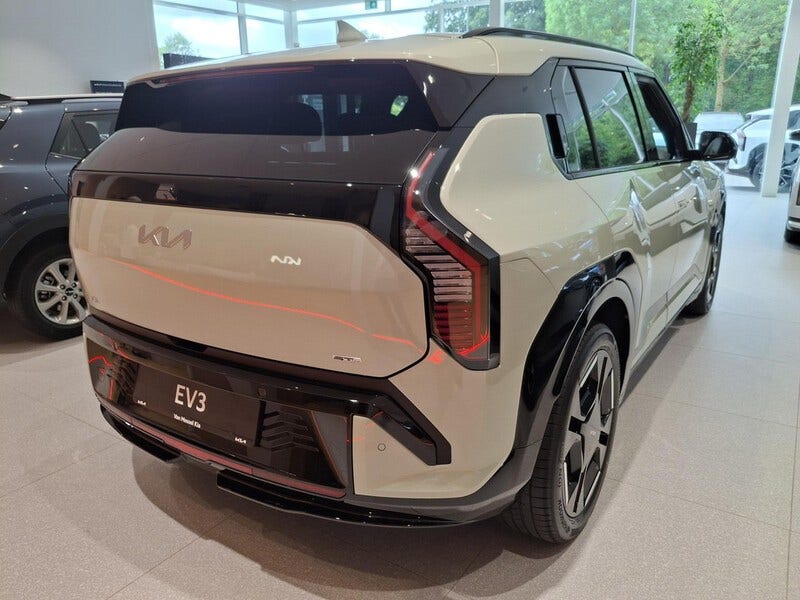 Kia EV3 (18)