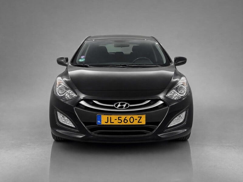 Hyundai i30 (2)