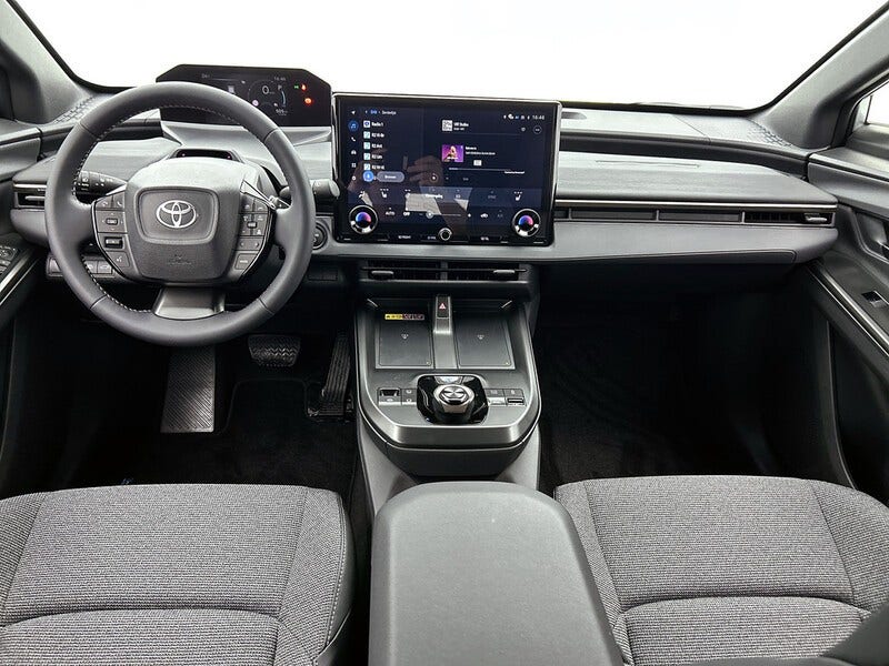 Toyota bZ4X (4)