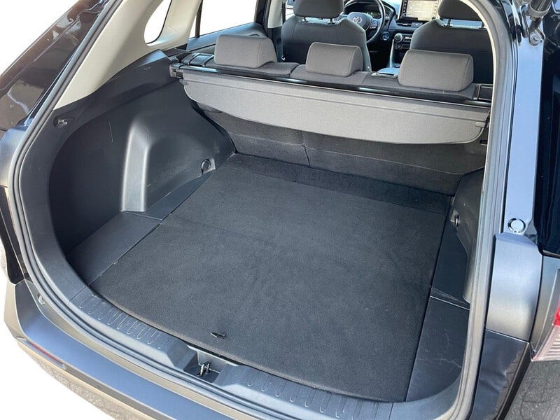 Toyota RAV4 (6)