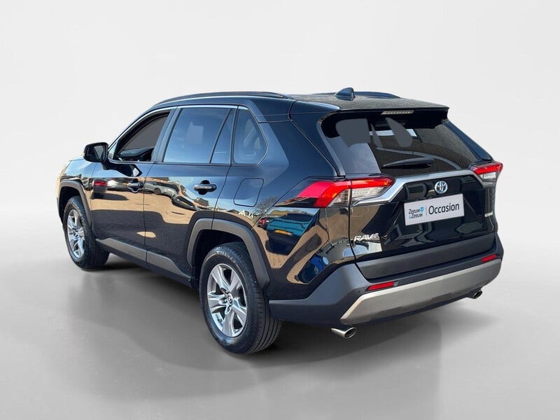 Toyota RAV4 (8)