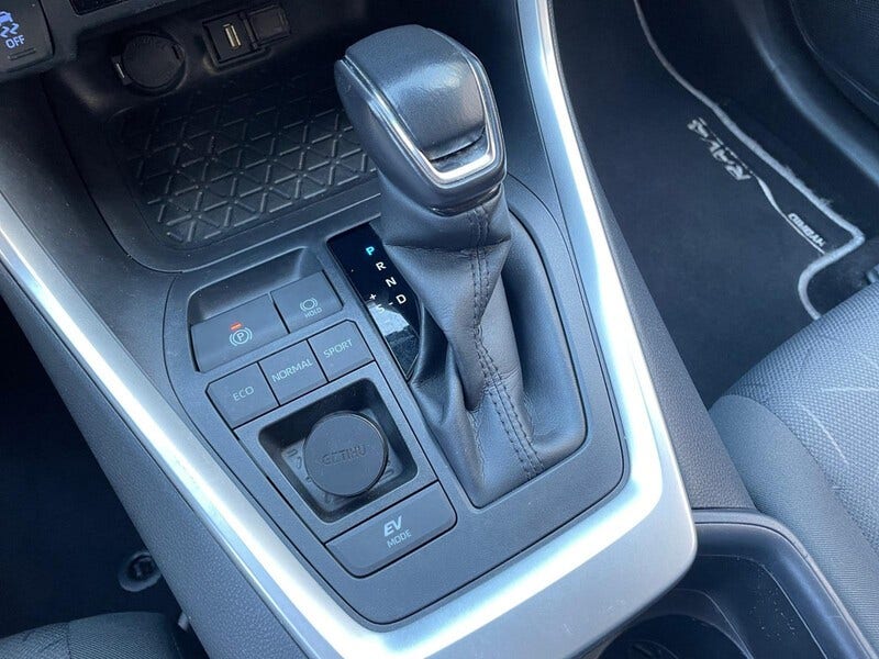 Toyota RAV4 (23)