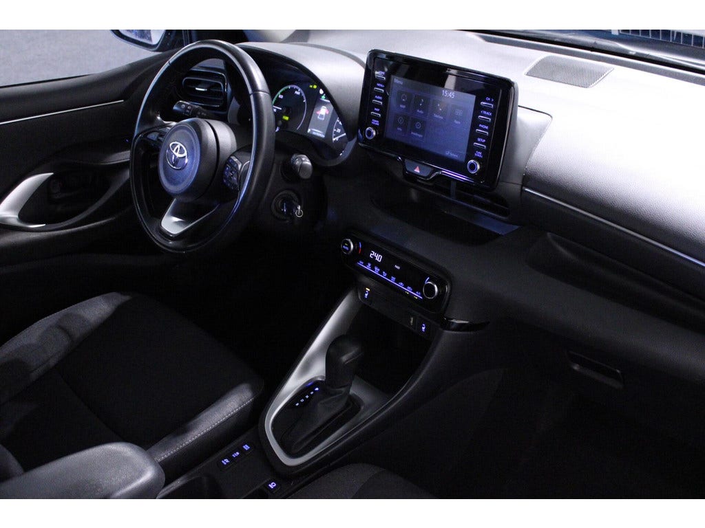 Toyota Yaris (2)