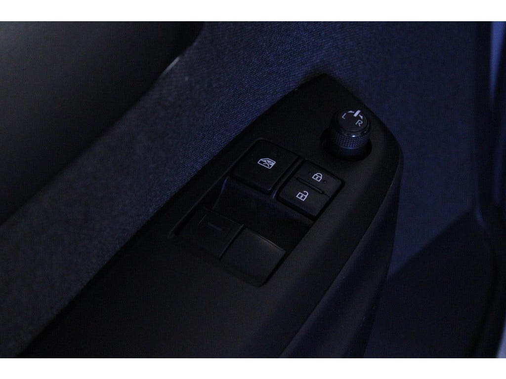 Toyota Yaris (8)