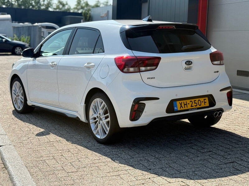Kia Rio (3)