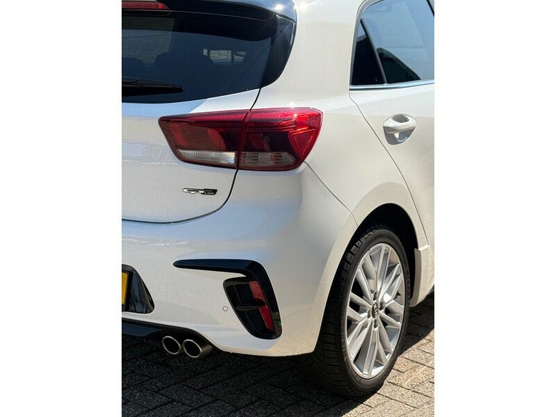 Kia Rio (6)