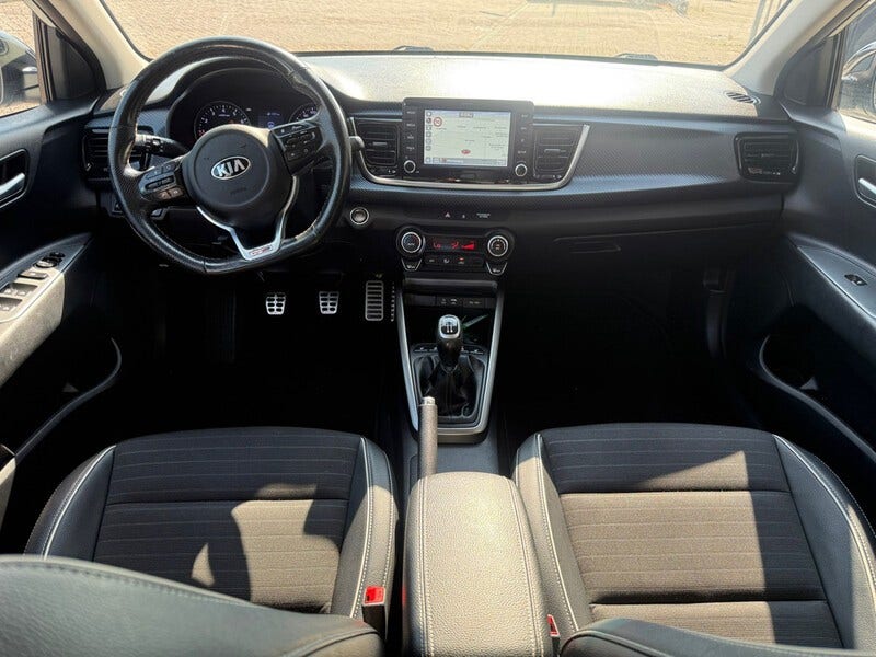 Kia Rio (7)