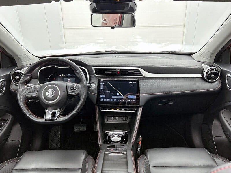 MG ZS (24)