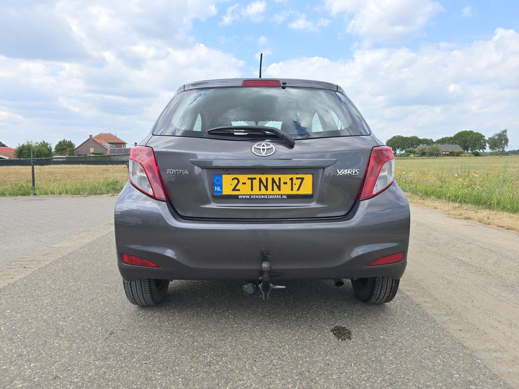 Toyota Yaris (5)