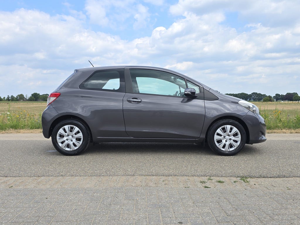 Toyota Yaris (9)