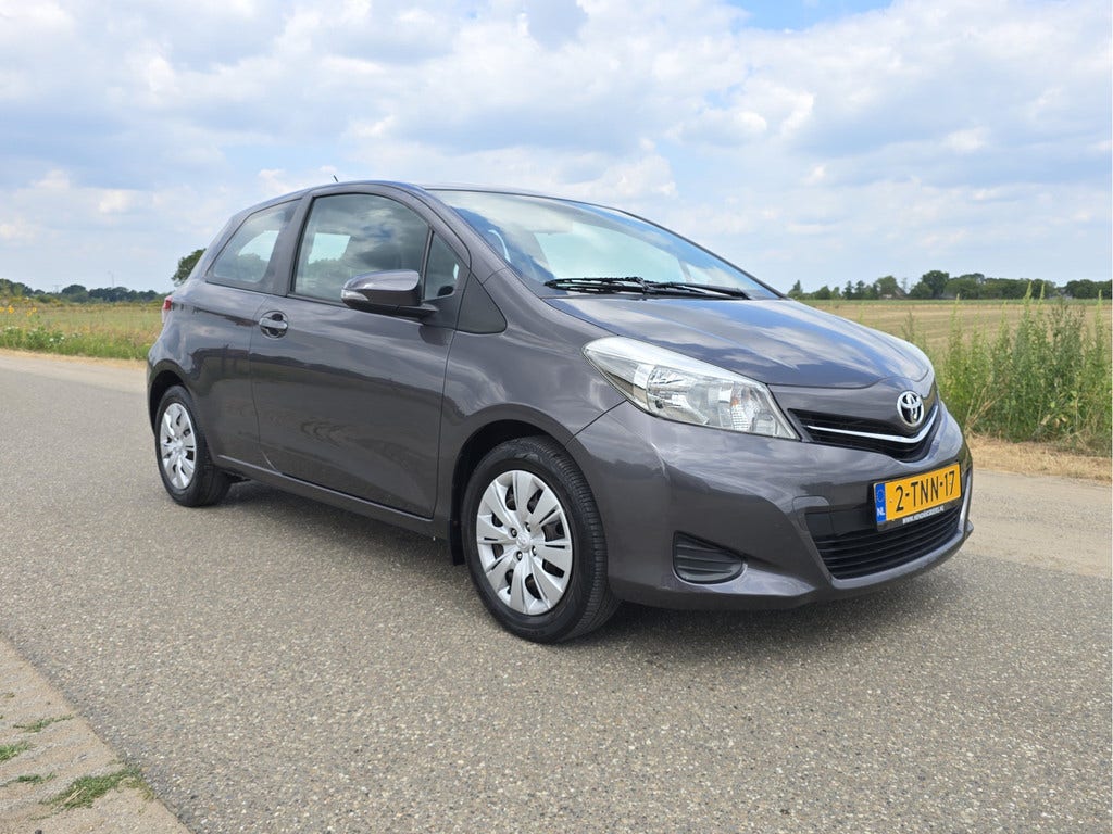 Toyota Yaris (10)