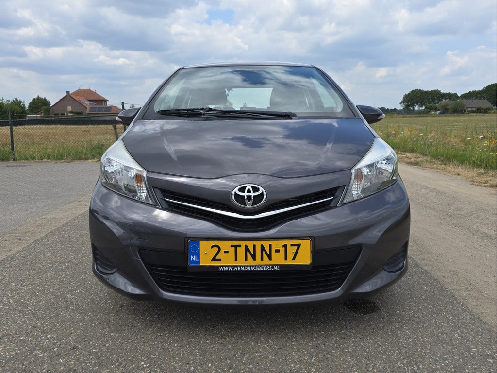 Toyota Yaris (11)