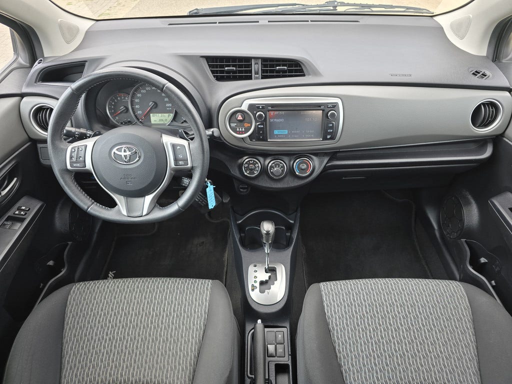 Toyota Yaris (15)