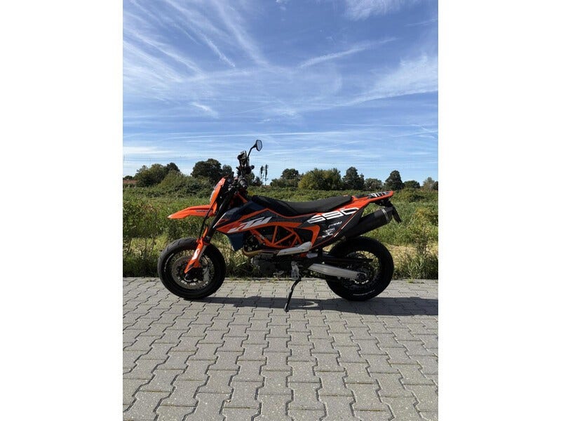 KTM 690