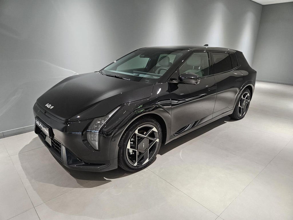 Kia EV4 (2)