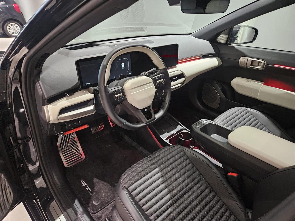 Kia EV4 (9)