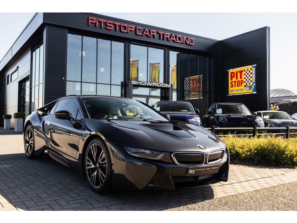 BMW i8