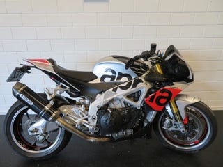 Aprilia Tuono V4