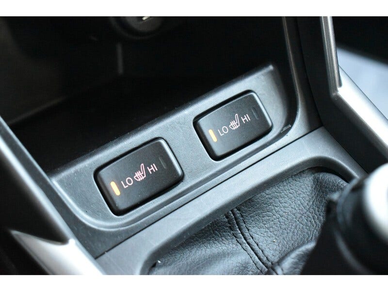 Suzuki Cross (18)