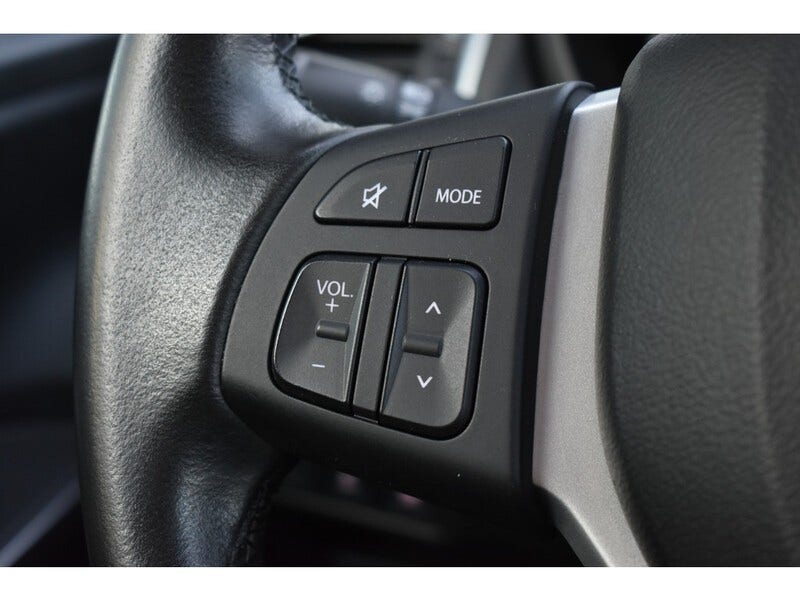 Suzuki Cross (23)