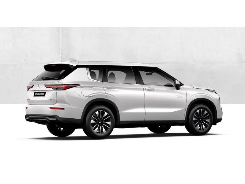 Mitsubishi Outlander (8)