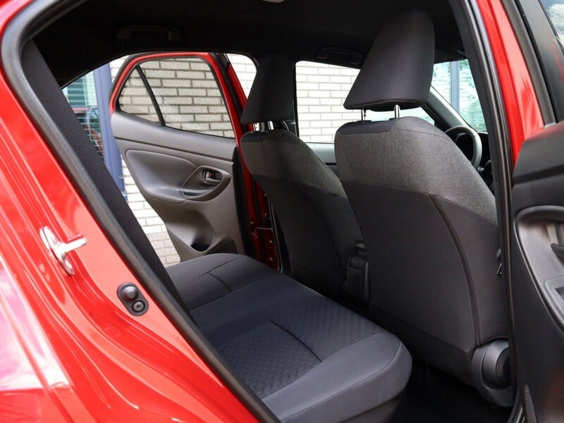 Toyota Yaris Cross (13)