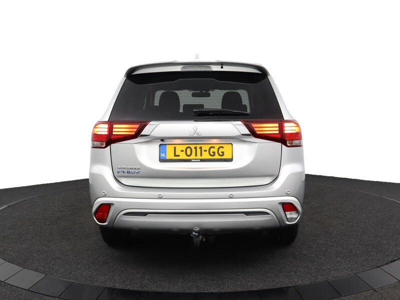 Mitsubishi Outlander (4)