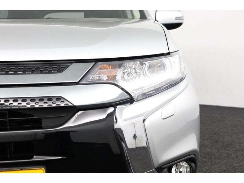 Mitsubishi Outlander (9)
