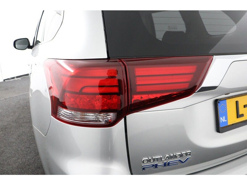 Mitsubishi Outlander (11)