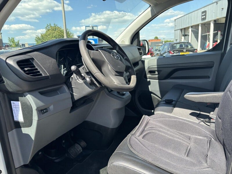 Toyota Proace (2)