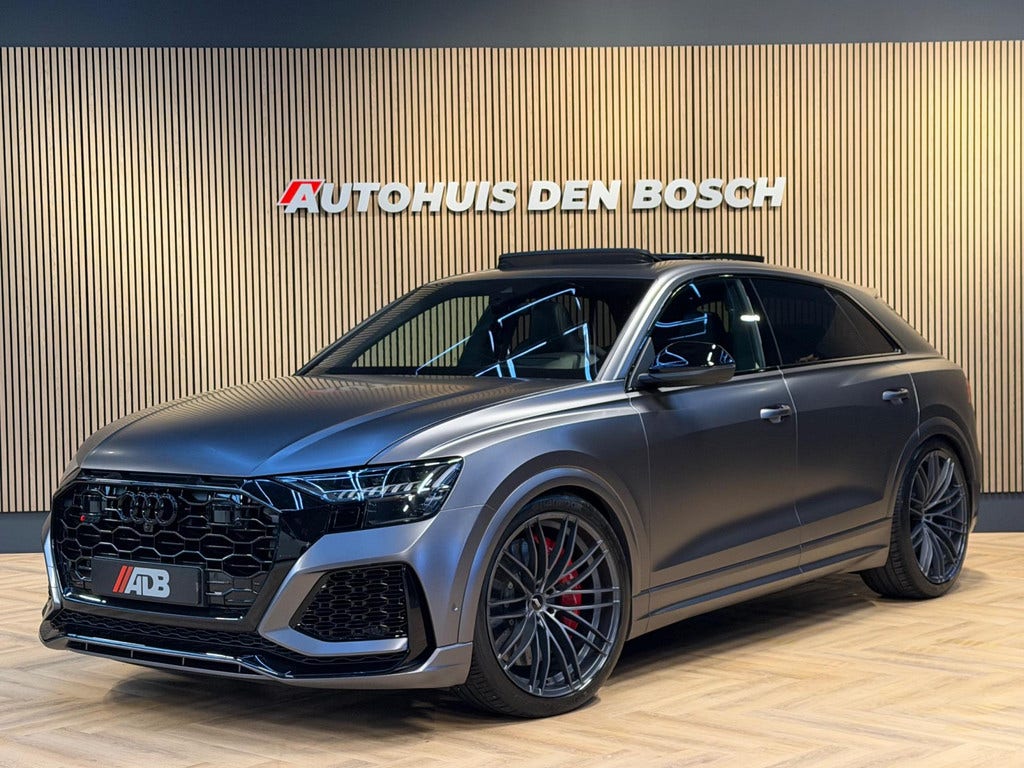 Audi RSQ8