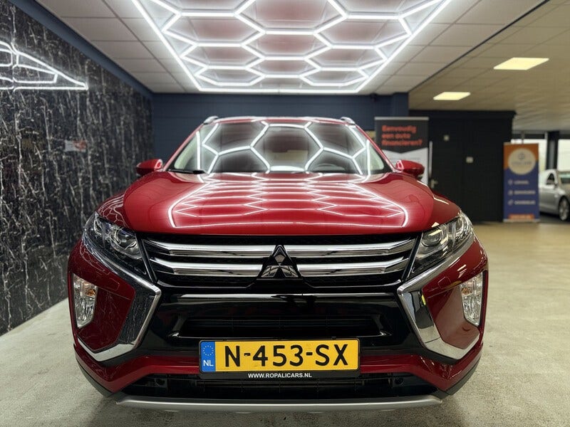 Mitsubishi Eclipse Cross (2)