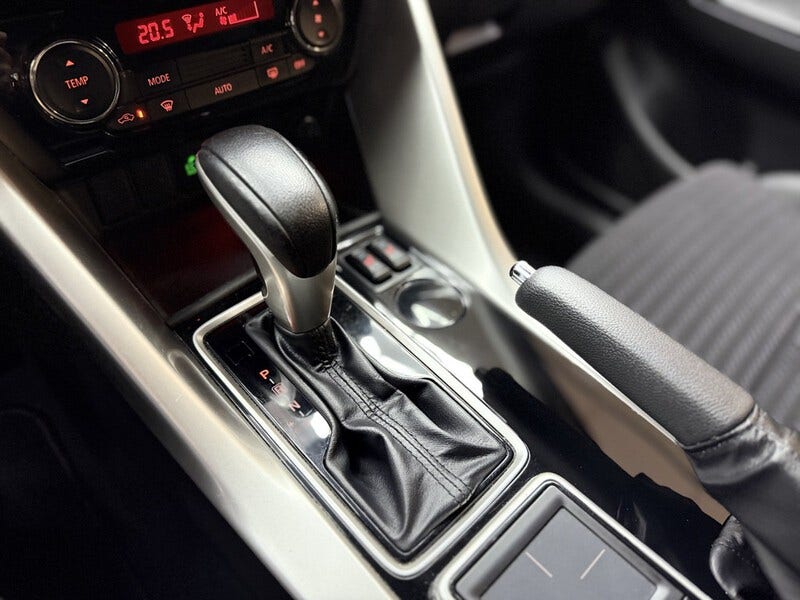 Mitsubishi Eclipse Cross (23)