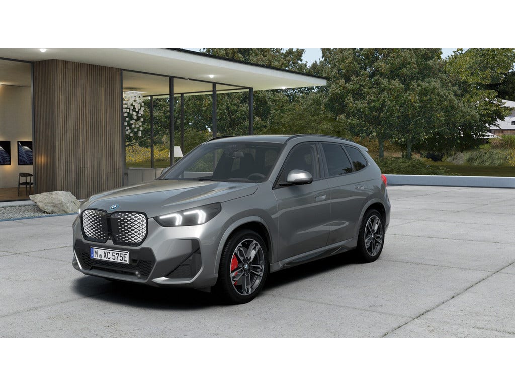 BMW iX1