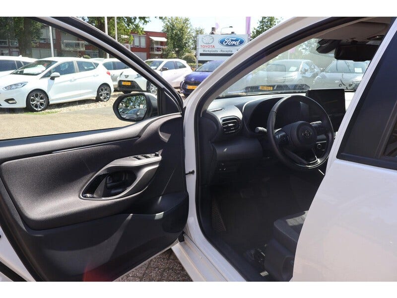 Toyota Yaris (8)