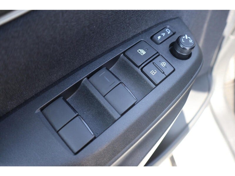 Toyota Yaris (9)
