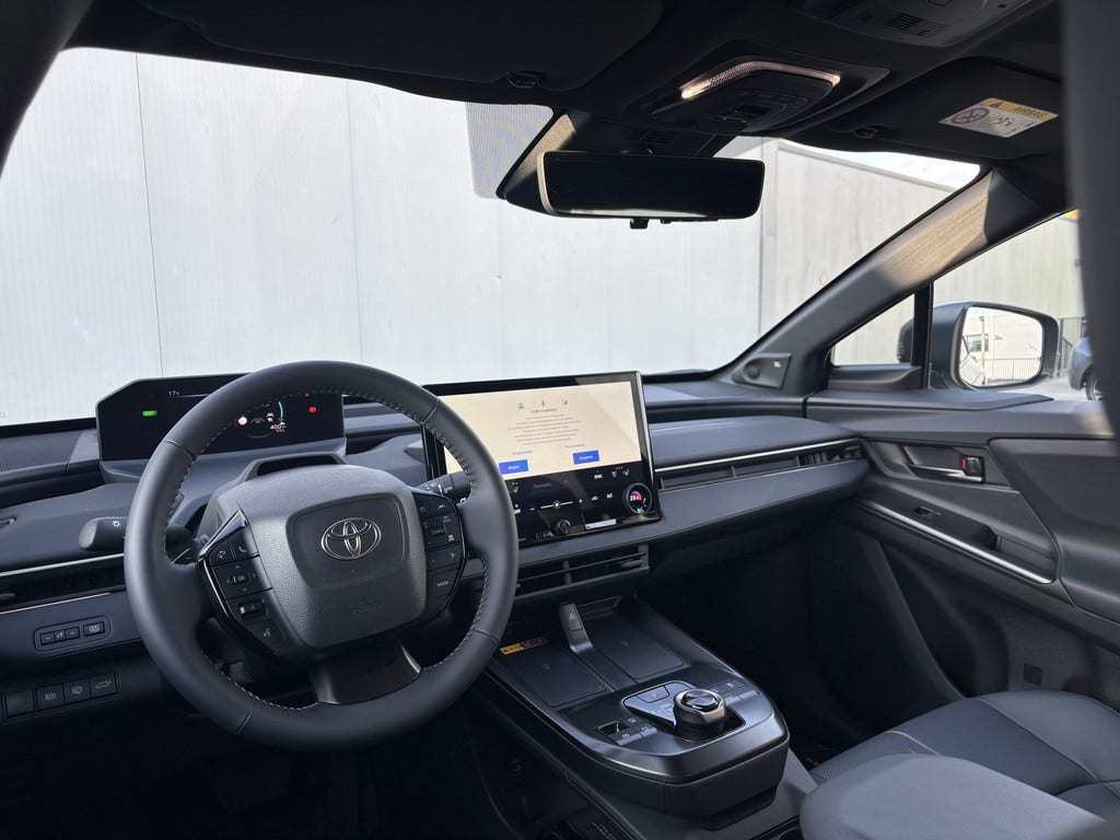 Toyota bZ4X (8)