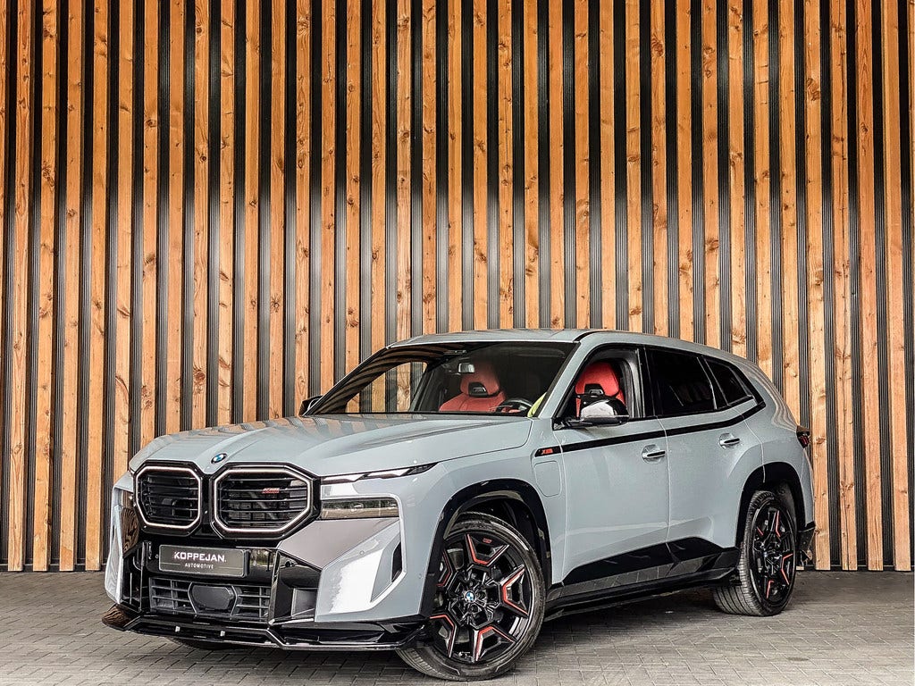 BMW XM