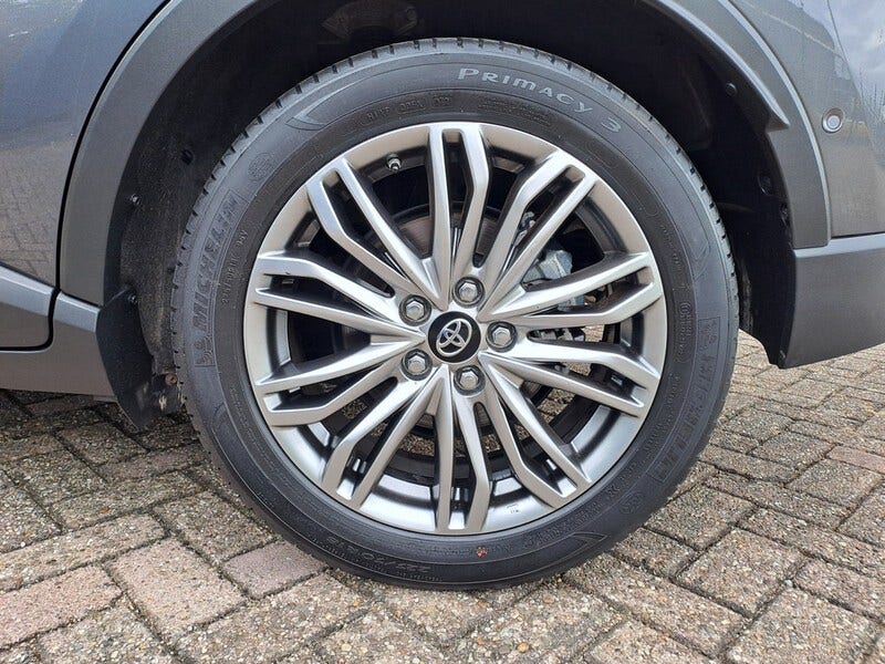 Toyota C-HR (9)