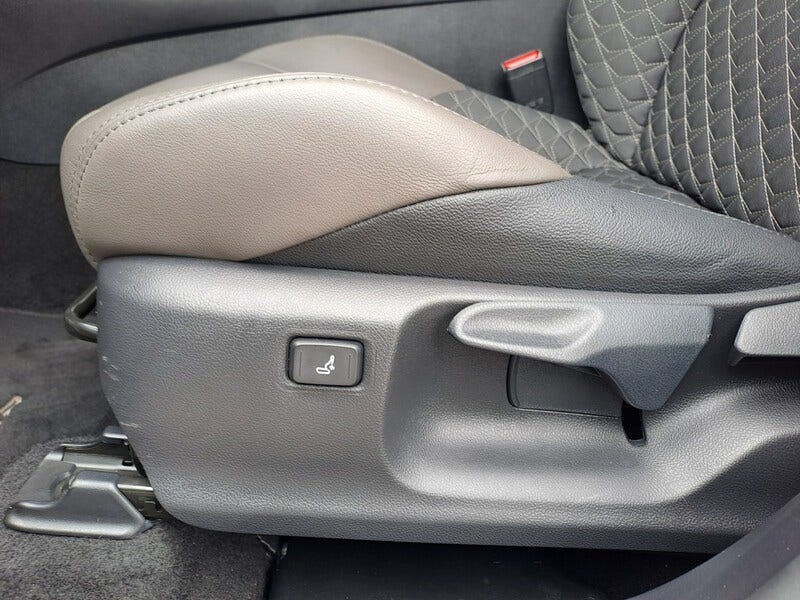 Toyota C-HR (13)