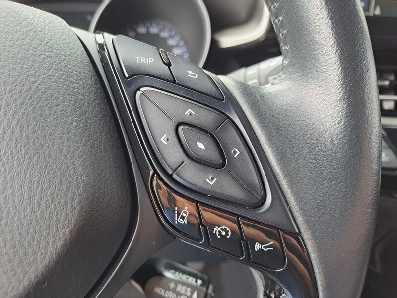 Toyota C-HR (23)