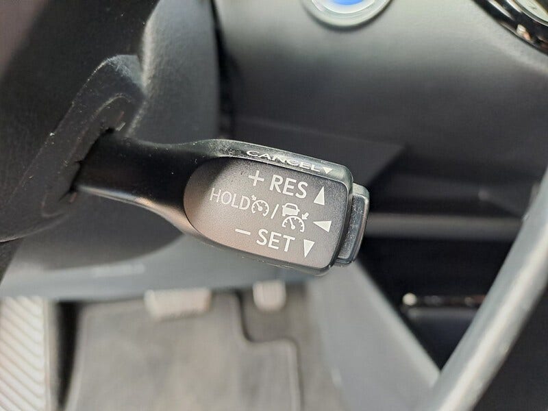 Toyota C-HR (24)