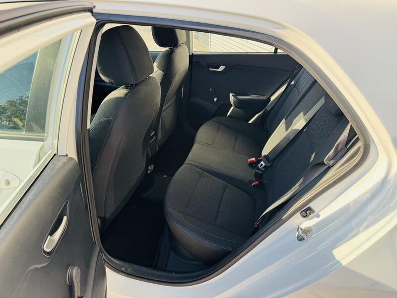 Kia Rio (6)