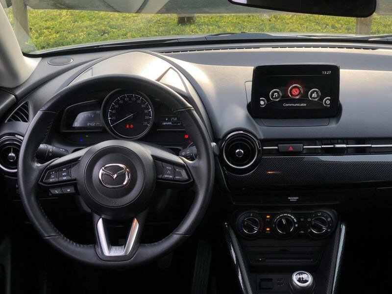 Mazda 2 (12)