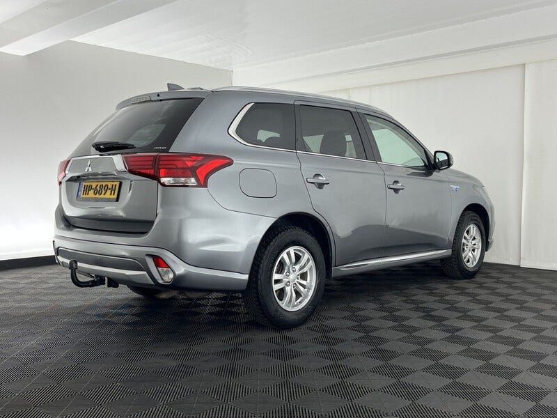 Mitsubishi Outlander (6)