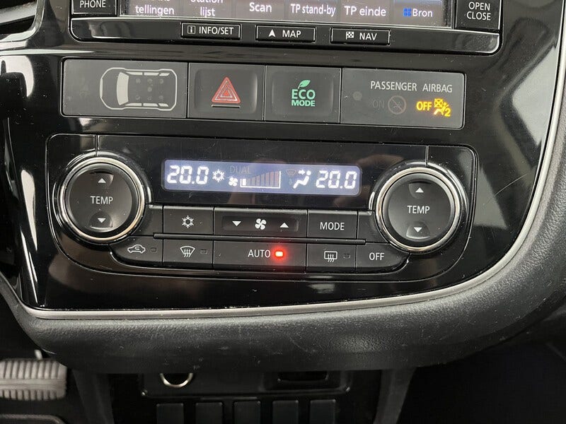 Mitsubishi Outlander (15)