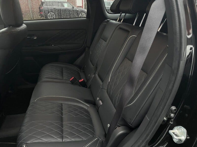 Mitsubishi Outlander (7)