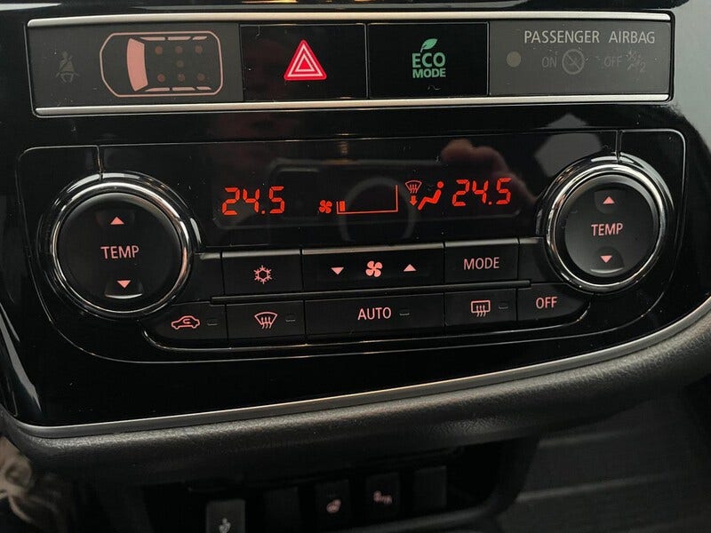 Mitsubishi Outlander (18)